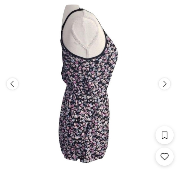 Divided by H&M Floral Romper with Pockets Size 2 - Picture 4 of 9